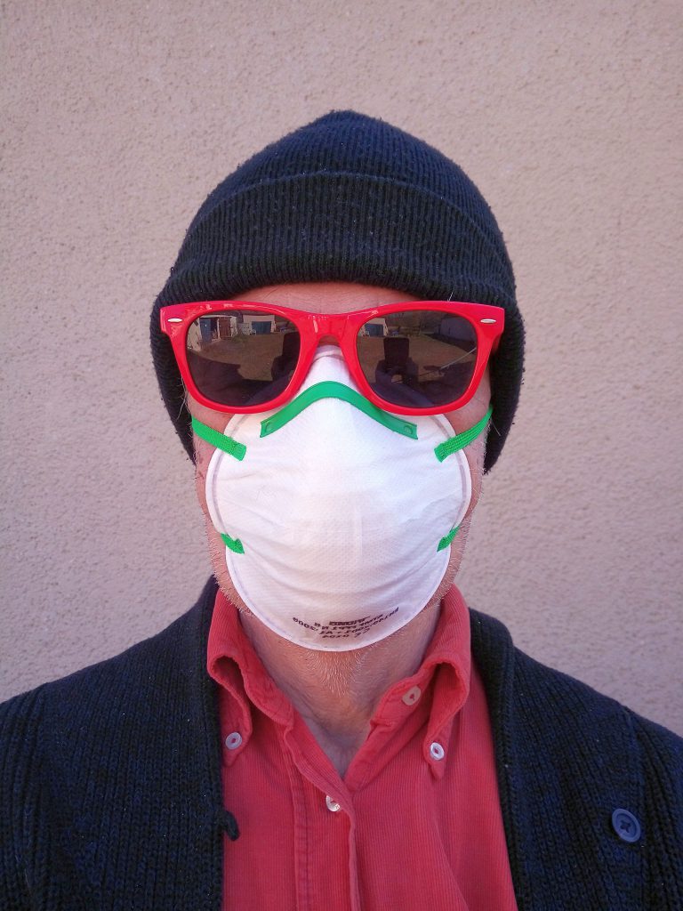 Tom Albrecht mit FFP1-Maske