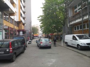 Bike and pedestrian path between Dresdnerstr. and Reichenbergerstr. at Kottbusser Tor